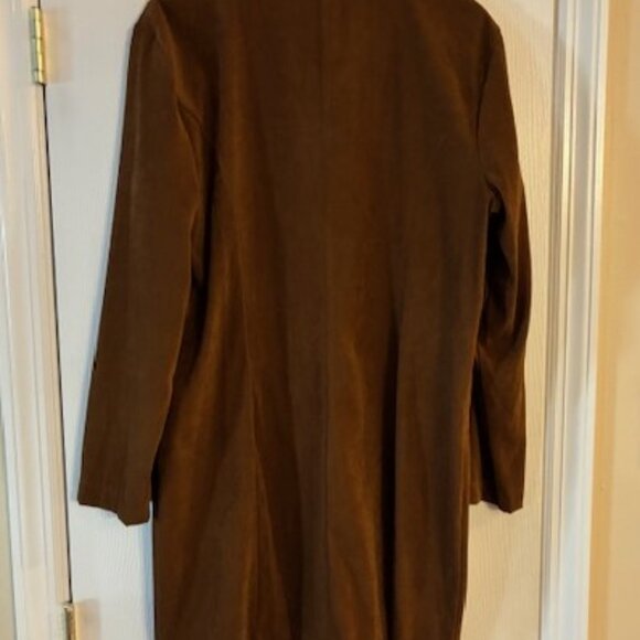 Sag Harbor Women's Brown Faux Suede Long Unlined Button Jacket Coat Size 16 - Picture 3 of 10
